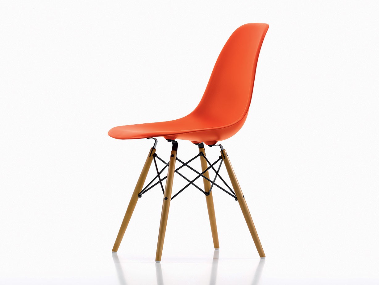 Eames plastic chair