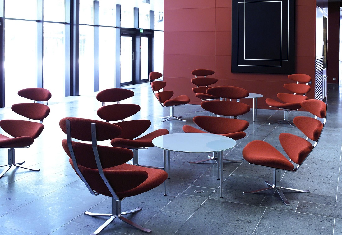 Corona Chair