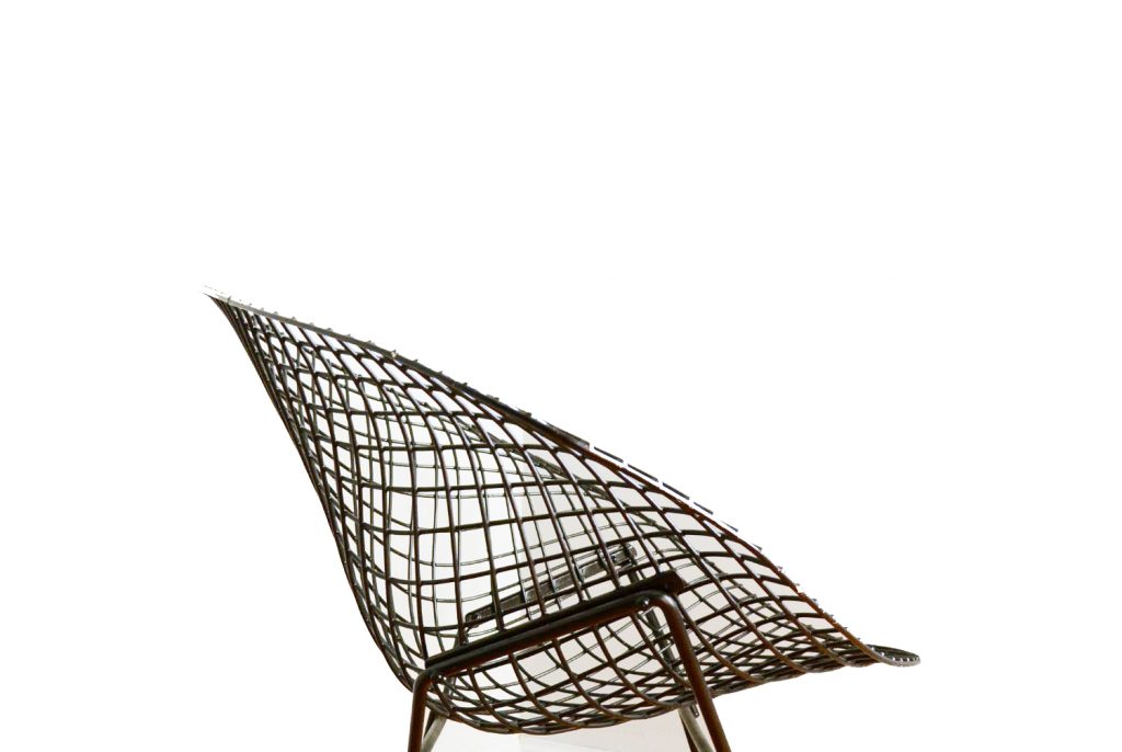 Воздушный дизайн от Diamond Chair