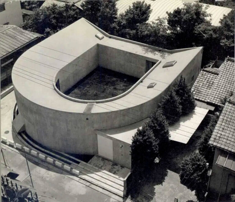 U-House.  Токио 1976 г.